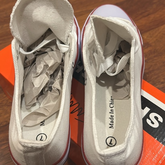 White Canvas Sneakers - Picture 4 of 4